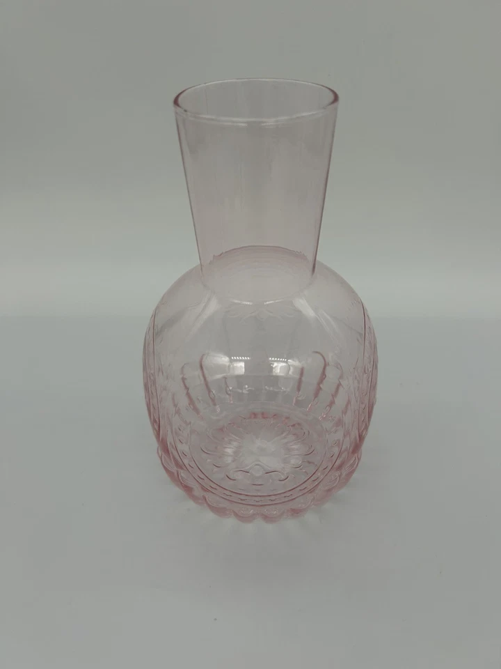 Jarrón de vidrio en relieve rosa delicado jarra de cabecera margarita floral 8 1/2" de alto Foto 2 de 4