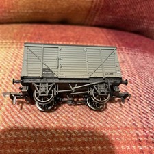 BACHMANN 33-628 12 TON PLANKED VAN - WEATHERED OO GAUGE