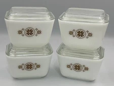 Vintage PYREX 501B Town & Country Refrigerator Dishes Set of 4 w/ Lids 4”x3”