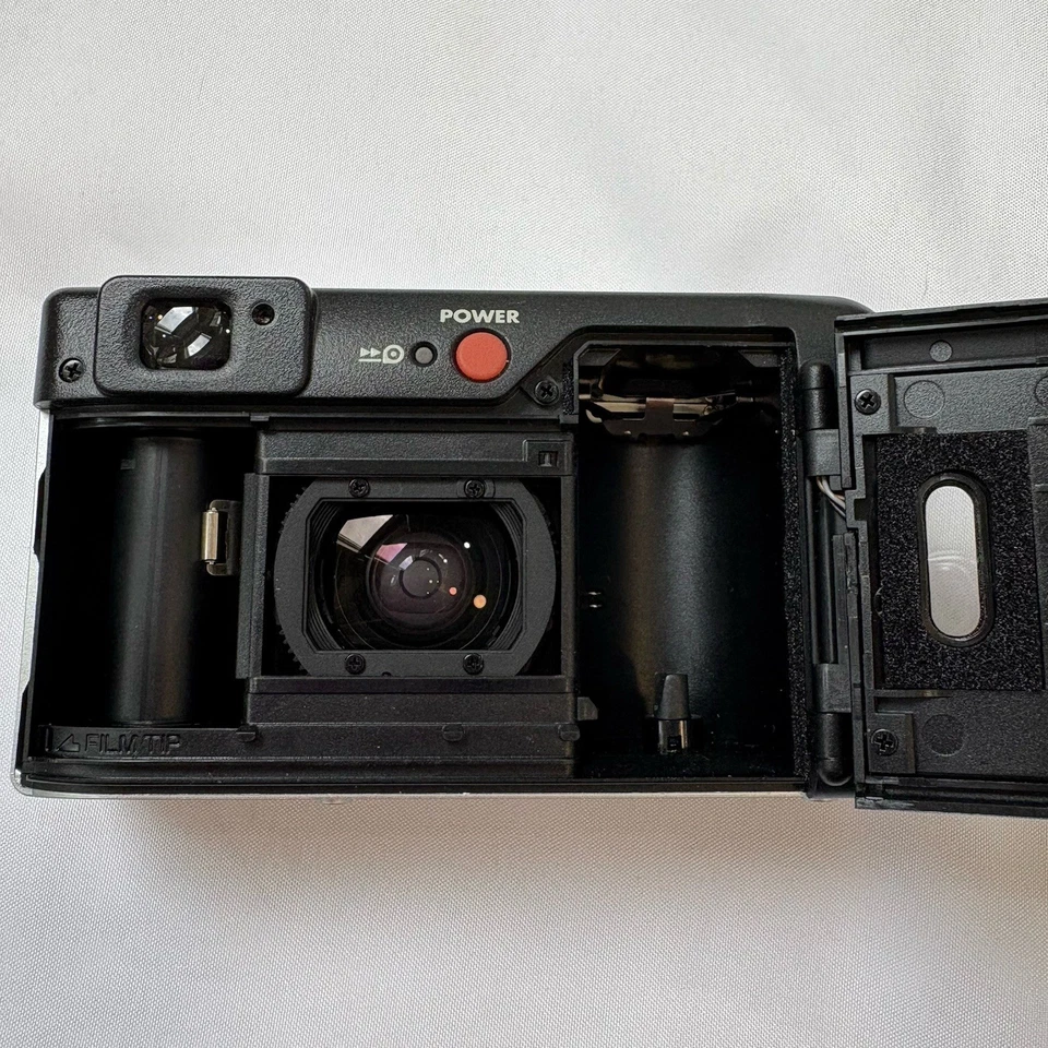 Cámara fotográfica compacta de 35 mm totalmente automática Konica Z-Up AF 60e y estuche piezas no probadas Foto 4 de 4