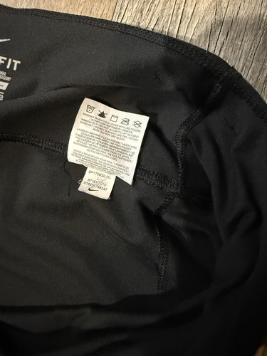 NIKE DRI-FIT Womens black Stretch Waist Flared Yoga Pants L - Picture 6 of 7