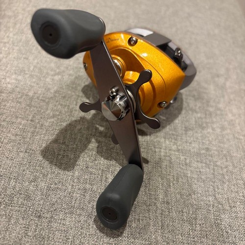 Carrete de pesca Daiwa Liberto Pixy ámbar naranja baitcast JDM diestro color limitado - Imagen 7 de 9