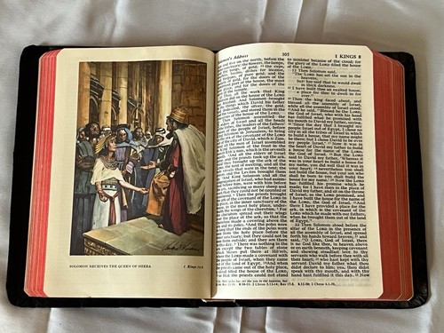 Vintage 1962 HOLY BIBLE Self Pronouncing KJV Red Letter World Publishing (D) - Picture 8 of 11