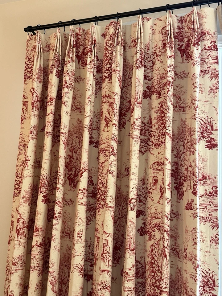 Cortinas oscuras plisadas Toile de Jouy rojas personalizadas 2 paneles 84Lx55W con pasadores Foto 2 de 4
