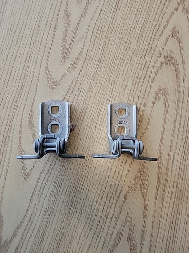 05-09 Chevrolet Equinox Torrent LH Left Driver Rear Door Hinge Set Upper Lower - Picture 1 of 3