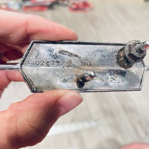 1971 - 1972  Oldsmobile Cutlass S Front Emblem OEM 402477 Supreme Badge Ornament - Bild 4 von 4