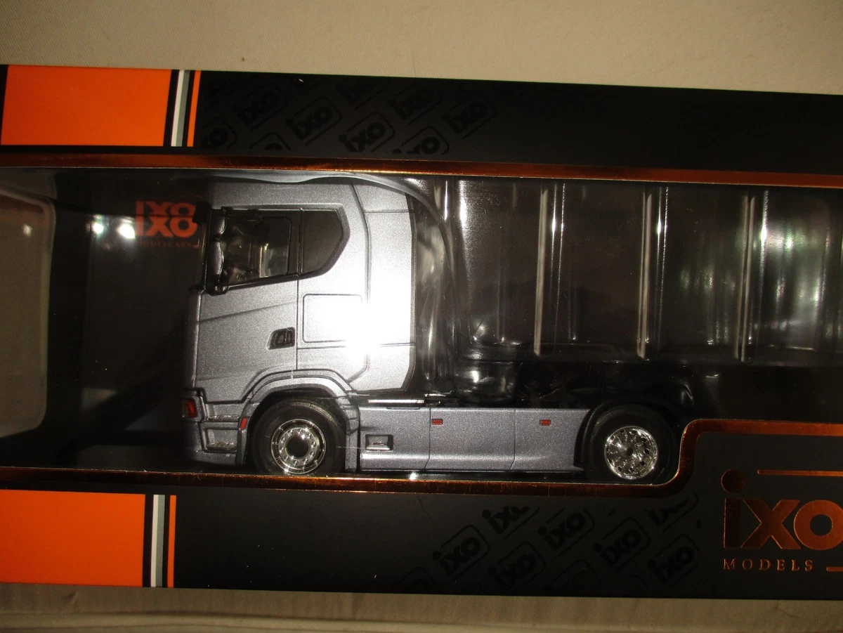 MARGE MODELS - Camion solo 6x2 MERCEDES-BENZ Actros Gigaspace de couleur roug... EUR 98,69