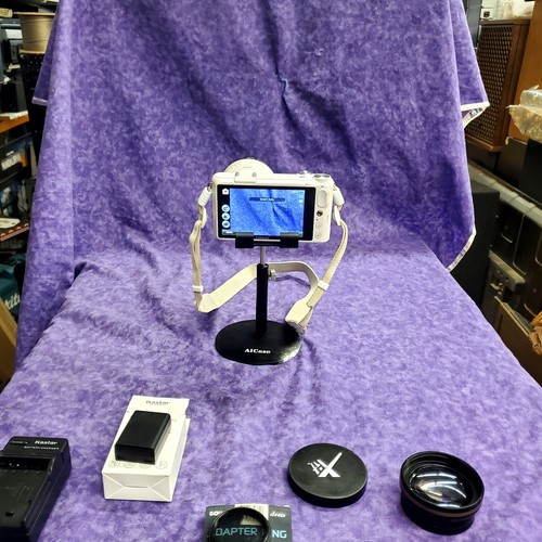 💥EXCELENTE💥CÁMARA DIGITAL PANTALLA TÁCTIL SAMSUNG NX NX2000 20,3 MP CON ACCESORIOS - Imagen 3 de 24