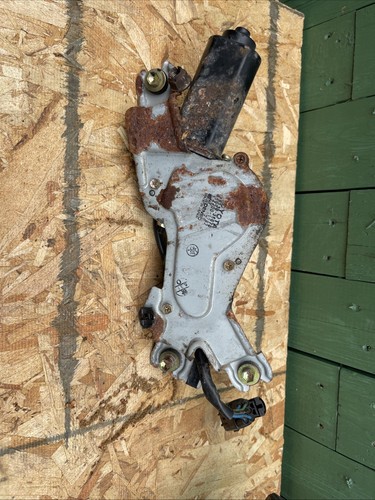 1996-02 Toyota 4Runner Limited Rear Wiper Motor - Picture 7 of 9