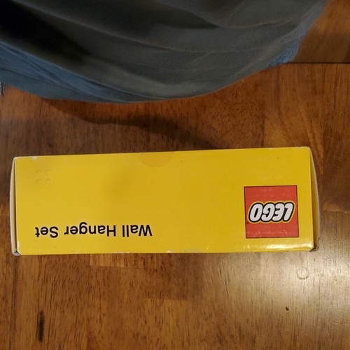 Lego Wall Hanger Set 4016 Pink Blue White - new in box- fast shipping - Picture 2 of 7