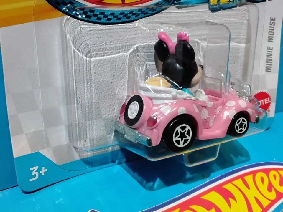 2025 HOT WHEELS NEW RACER VERSE MINNI MOUSE DISNEY MICKEY MOUSE AND FRIENDS - Image 3 of 4