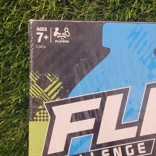 Hasbro Gaming Flip Challenge: 40 Awesome Challenges Game ages 7+ New Sealed - Picture 2 of 12
