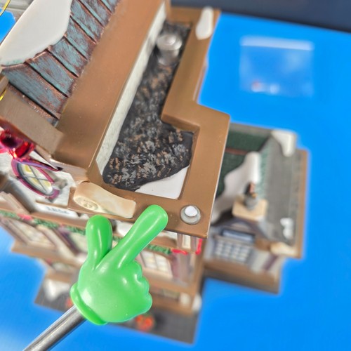 Dept 56 Christmas in the City Victoria’s Doll House 2006 Porcelain Building - Picture 20 of 23