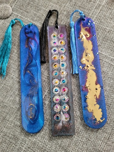 Bookmarkers. very pretty! - Picture 1 of 5