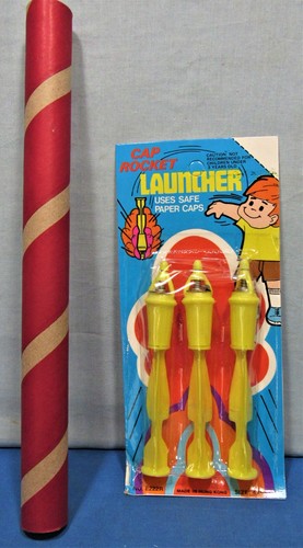 Rocket Bombs ~ 3 "Blow Gun" Cap Rockets & Tube Launcher ~ Exploding Cap Warheads - Picture 3 of 3