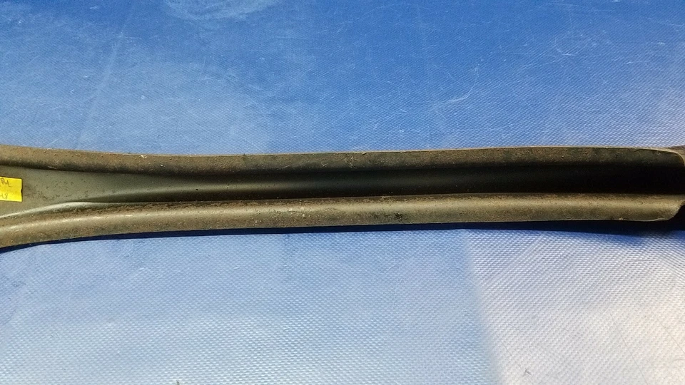 Brazo de control inferior trasero izquierdo lado del conductor Mazda Tribute 2001-2006 # 71648 Foto 3 de 4