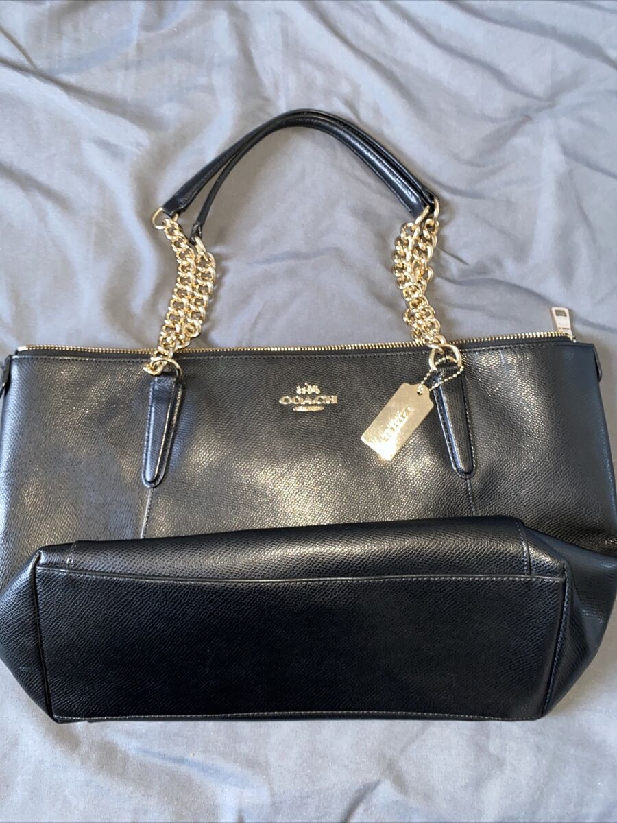 Coach Bag with Gold Chain: A Timeless Accessory for Every Occasion