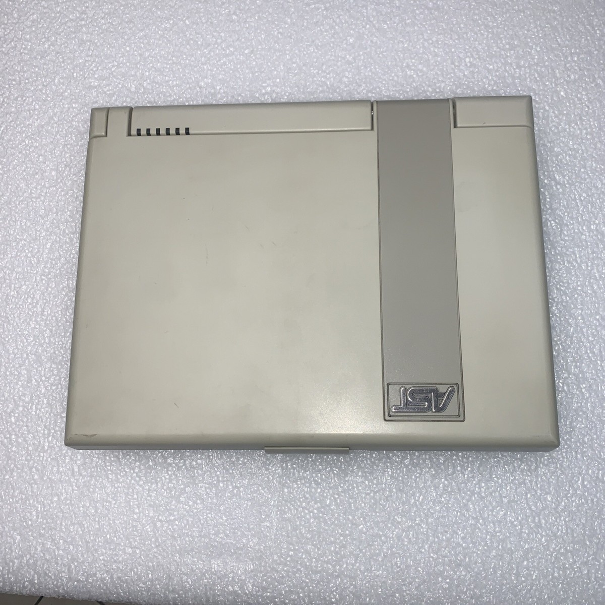 Vintage AST Premium Exec 386SX/25 Laptop Computer (Parts or