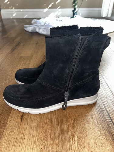 Sorel Women’s Explorer Zip Black Winter Boots, Size 11 - Picture 2 of 5