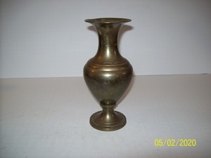 392-Vintage-Brass-Vase-Urn-7-75-034-Tall-Nice-Patina