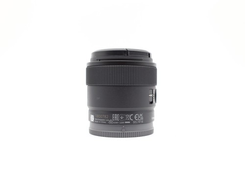 Sony E 11mm F/1.8 Wide Angle Lens SEL11F18 - Excellent! - Picture 4 of 10