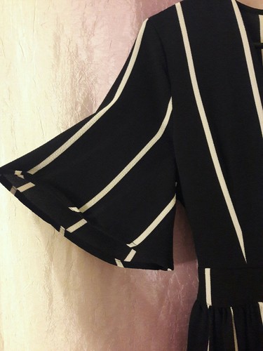 Women's Loose Romper V-Neck Short Sleeve Striped Short Pant Jumpsuits Sz M - Picture 3 of 12