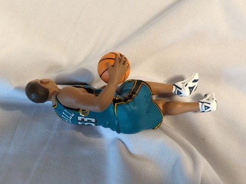 1998 Hallmark Keepsake Ornament, NBA Hoop Stars, "Grant Hill" - PRE-OWNED - Picture 4 of 7
