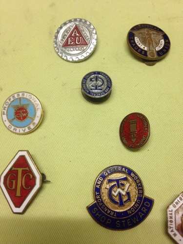 18 Vintage Trade Union Badges - Picture 2 of 9