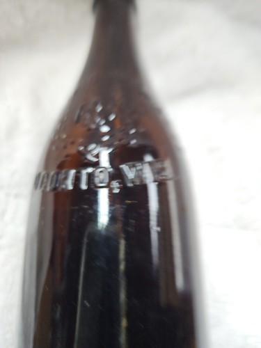 Vintage Brown Oconto Beer Bottle 12 oz. - Picture 7 of 7