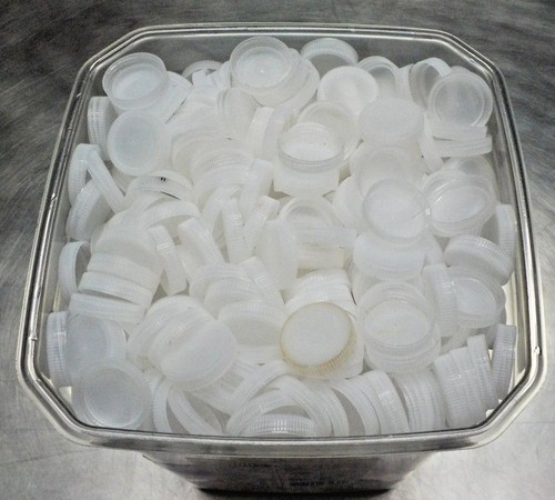 LOT OF 200 WATER BOTTLE CAPS - GREAT FOR CRAFTS, PROJECTS, SCRAPBOOKING