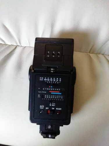 Carena TZ 250 Aufsteck - Multi Dedicated, Blitzgerät mit Zoom Schwenkreflektor - Bild 3 von 4
