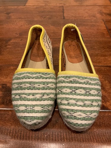 Cobra Society Tan & Green Laser Cut Molly Flats Espadrilles, Size 7 (US) 37 (EU) - Picture 1 of 8