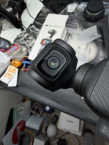DJI Osmo Pocket 3-Axis Stabilizer and 4K Handheld Camera - Picture 4 of 7