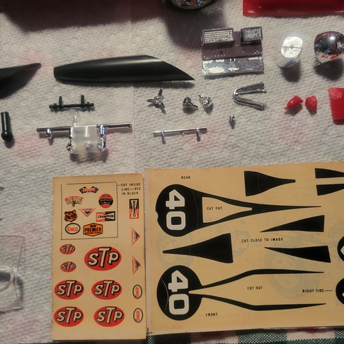 Vintage MPC STP Indy Turbine No. 40 Andy Granatelli 1/20 Model Partially Built - Picture 17 of 24