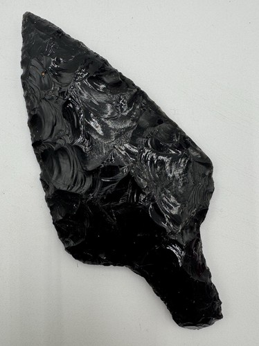 Punta de flecha de obsidiana negra de 7" piedra cortada a mano - Imagen 1 de 5