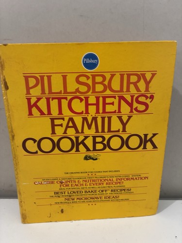 PILLSBURY KITCHENS' FAMILY COOKBOOK 5 Ring Binder HC 3rd Third Printing 1981 - Picture 2 of 7