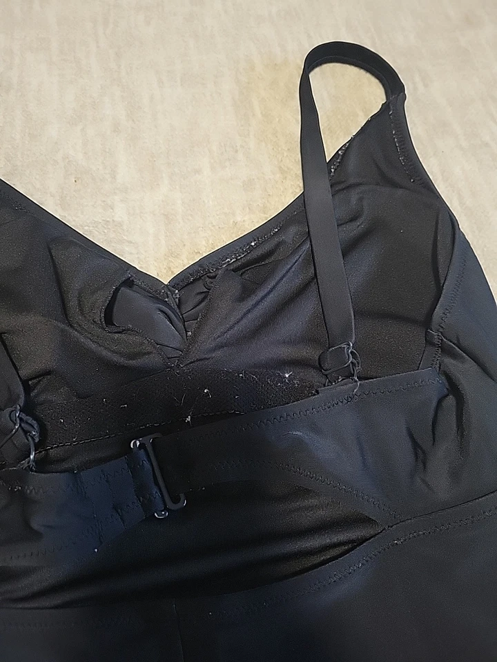 Old Navy Women's Maternity One Piece Swimsuit, Black, Cross Front, Size Large - Image 3 of 4