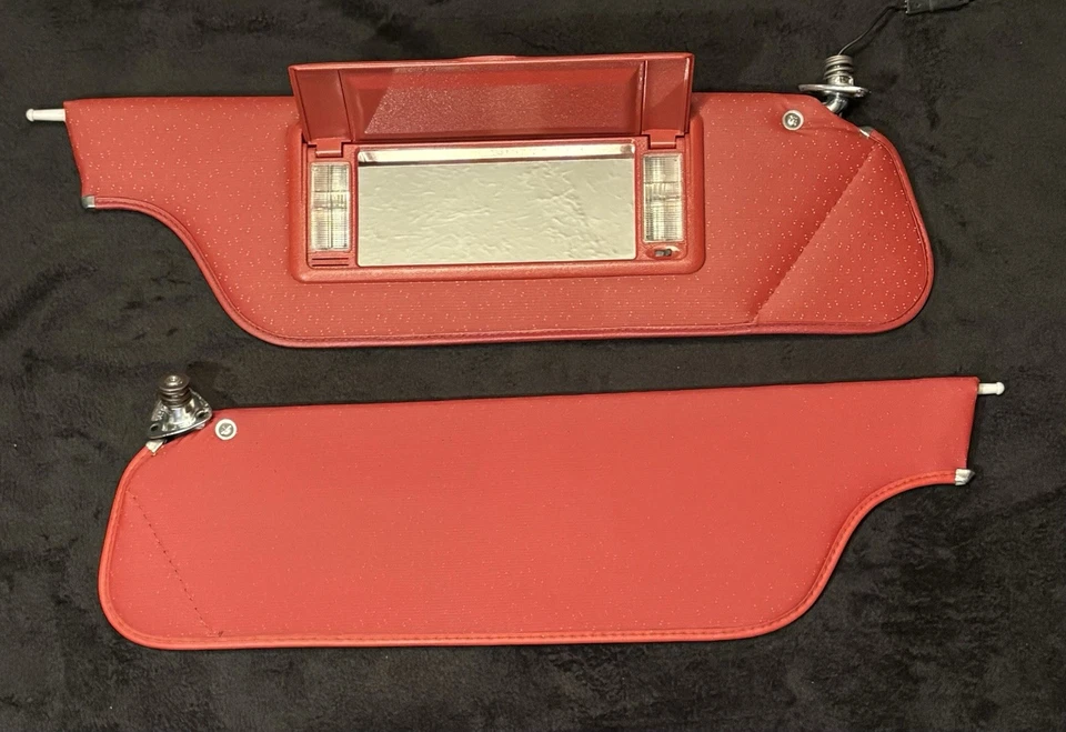 Oldsmobile Toronado 1978 conjunto de parasoles rojos diestro/derecho OEM Foto 2 de 4