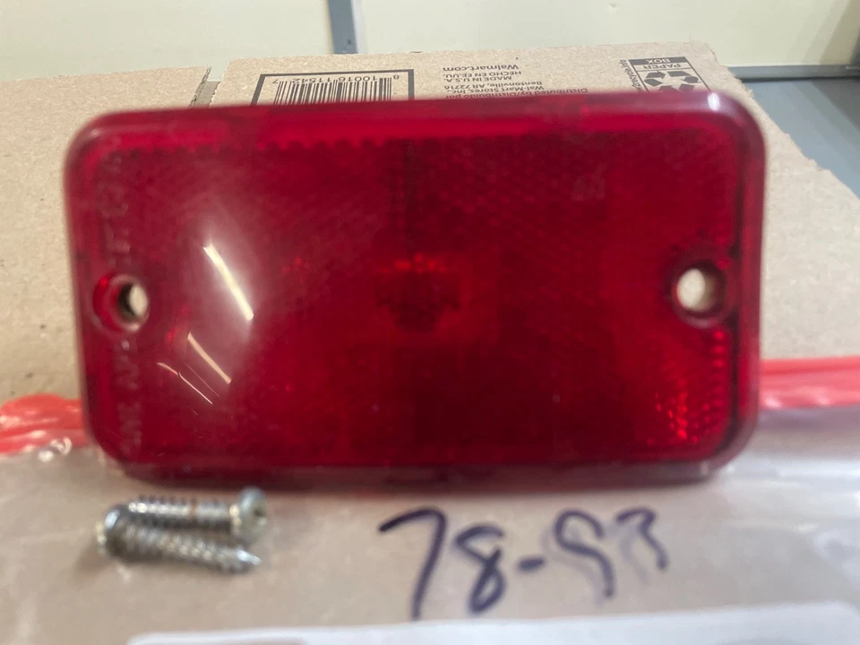 🔥 #2 78-93 Dodge VAN B150 B250 OEM Luz de señalización lateral trasera roja izquierda o derecha Foto 2 de 3