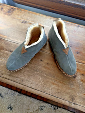 L.L. BEAN Wicked Good Lodge Chukkas Shearling Slippers Olive Moccasin Boots / 11