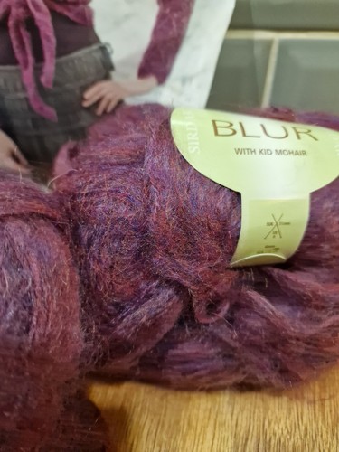 4 x 50g 200g Balls Sirdar Blur with Kid Mohair yarn 0720 Burgundy With Pattern - Picture 4 of 7