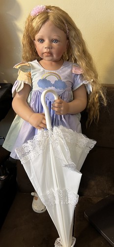 Muñeca de porcelana Monika Levenig para Master Piece Gallery LE 254/350, 29 pulgadas, 2003 - Imagen 2 de 24