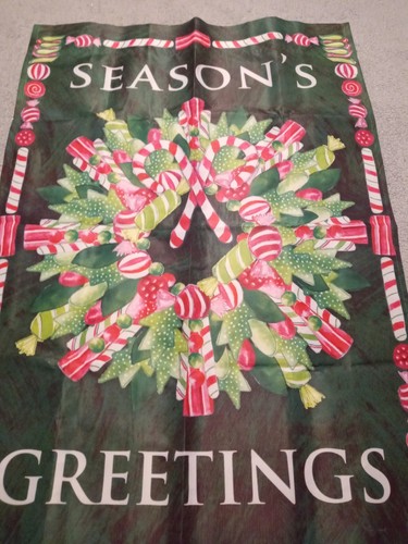 Christmas Season's Greetings outdoor Candy Cane Wreath banner 48" x 29" - NEW - Picture 3 of 3