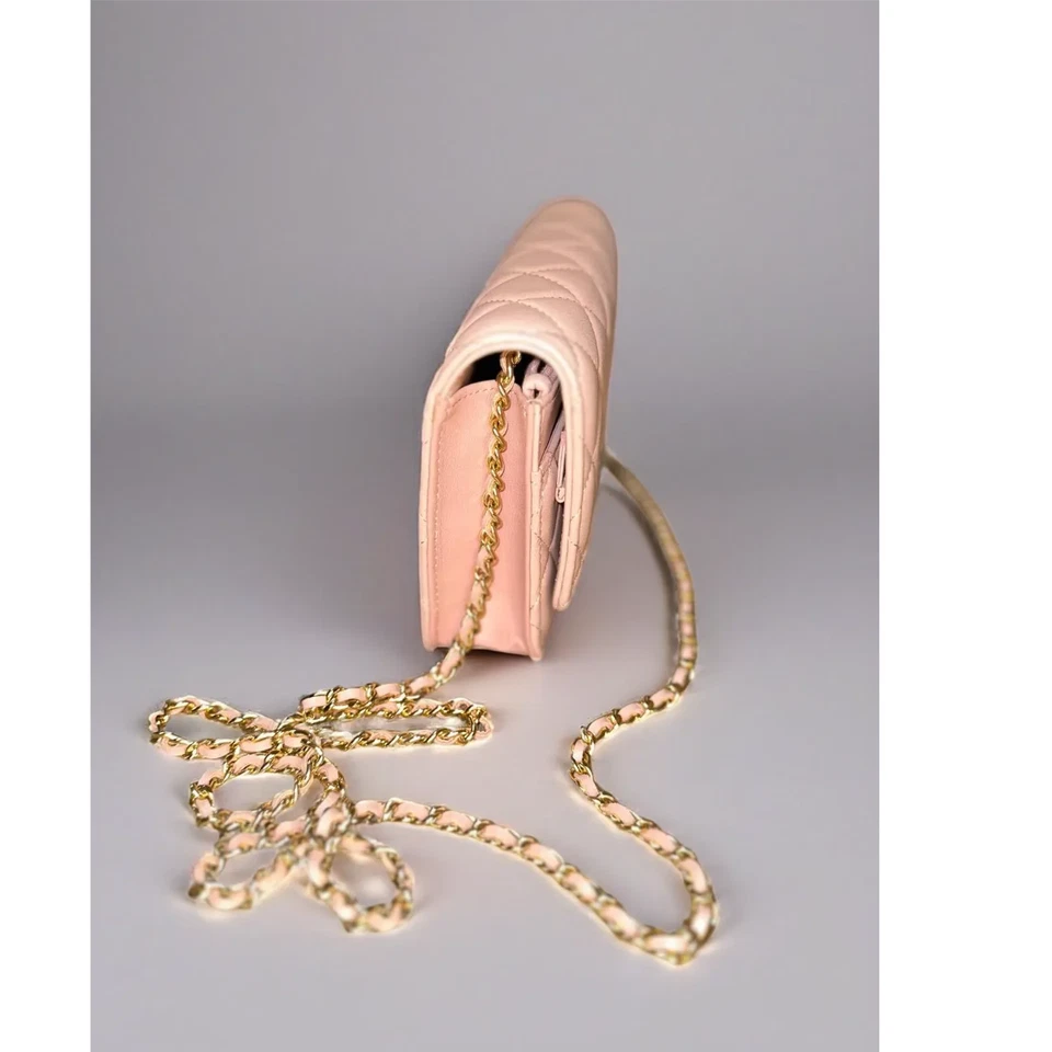 Cartera con cadena Chanel WOC cuero caviar rosa  Foto 4 de 4