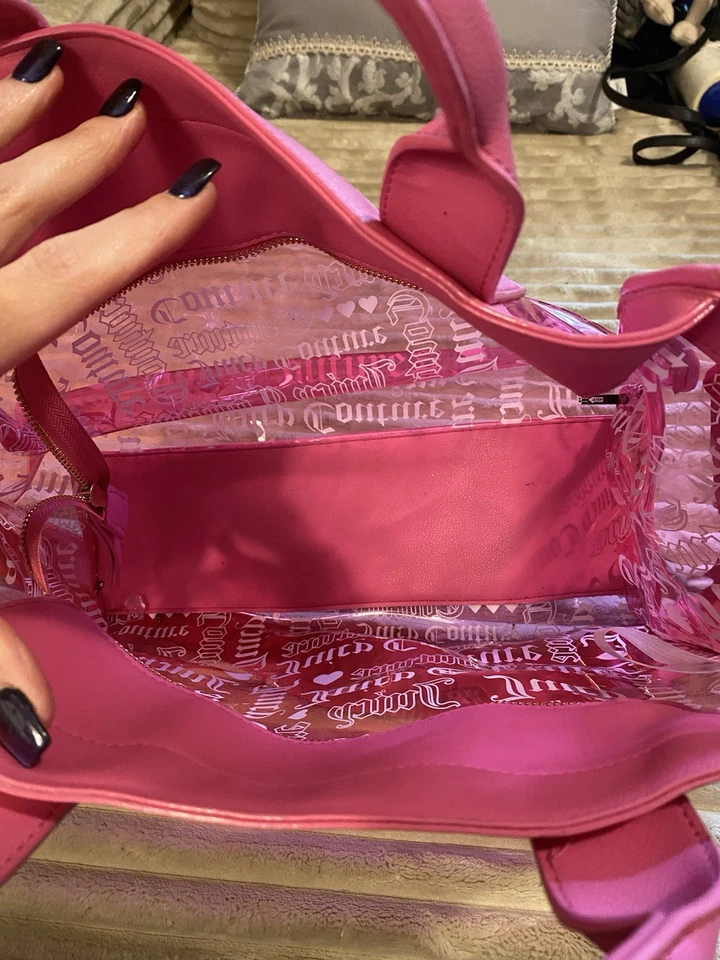 Bolso de Hombro Juicy Couture Rosa Transparente con Correa Ajustable y Bolsa Foto 3 de 4