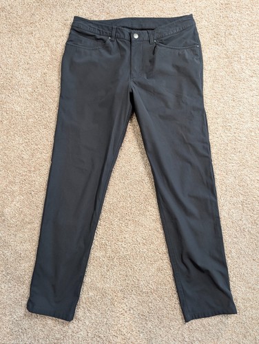 Lululemon ABC 5-Pocket-Hose Herren Größe 33 x 30 schmale Passform obsidian dunkelgrau Stretch