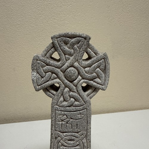 ZEMENT KUNSTSTEIN VERZIERT KELTISCHES CHRISTLICHES TISCHKREUZ HANDGEFERTIGT 9 1/2 ZOLL - Bild 8 von 8