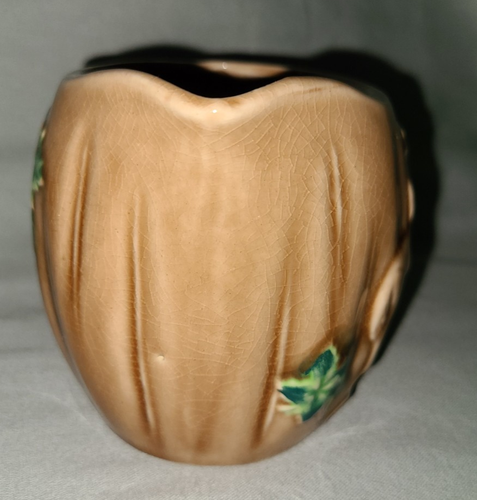 Vtg Elbro cream & sugar set, tan w Canadian mountie, deer handles, maple leaves - Picture 4 of 15