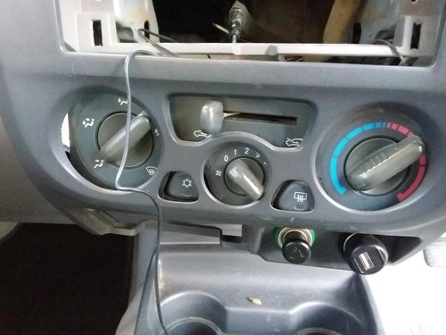 HOLDEN RODEO HEATER/AC CONTROLS RA, SINGLE CAB TYPE, TRAPEZIUM BUTTON TYPE, 03/0