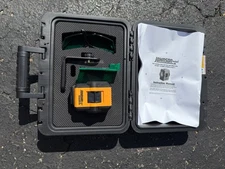 Johnson Level & Tool 40-6647 Self-Leveling Cross and Line Laser Kit with Case